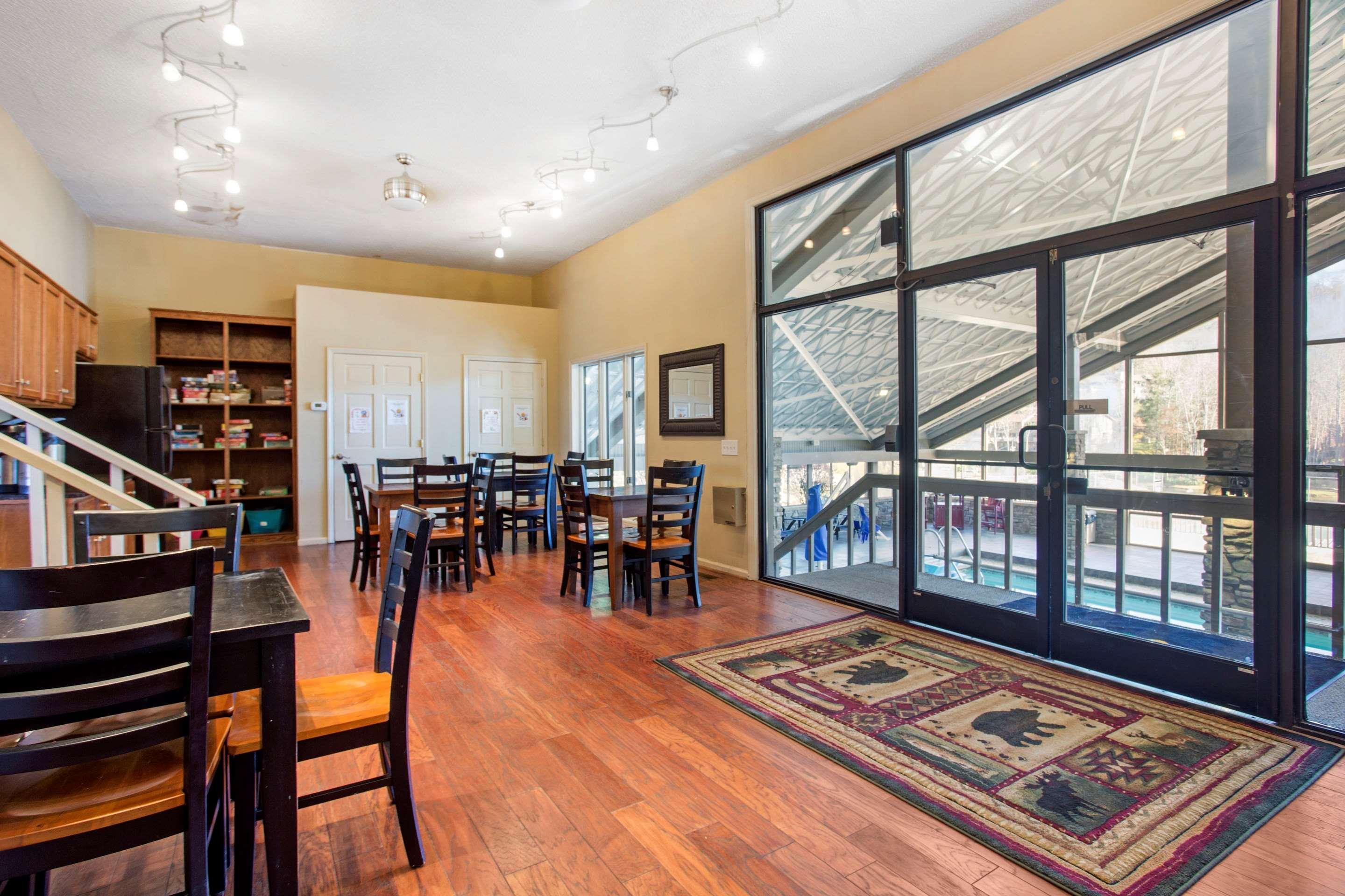 Bluegreen Vacations Blue Ridge Village, An Ascend 3*