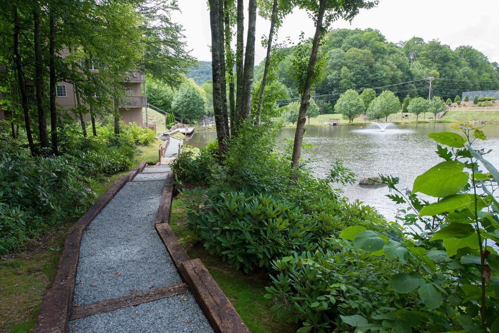 Bluegreen Vacations Blue Ridge Village, An Ascend 3* Banner Elk