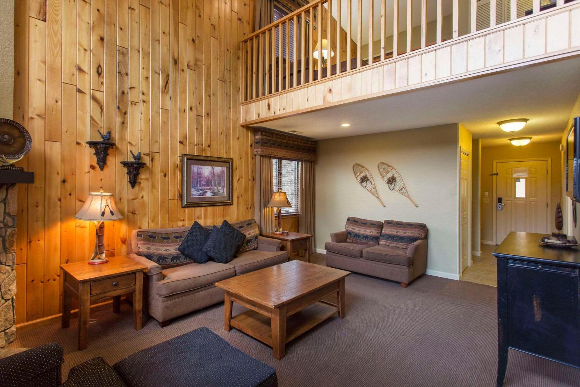 Bluegreen Vacations Blue Ridge Village, An Ascend Hotel 3*