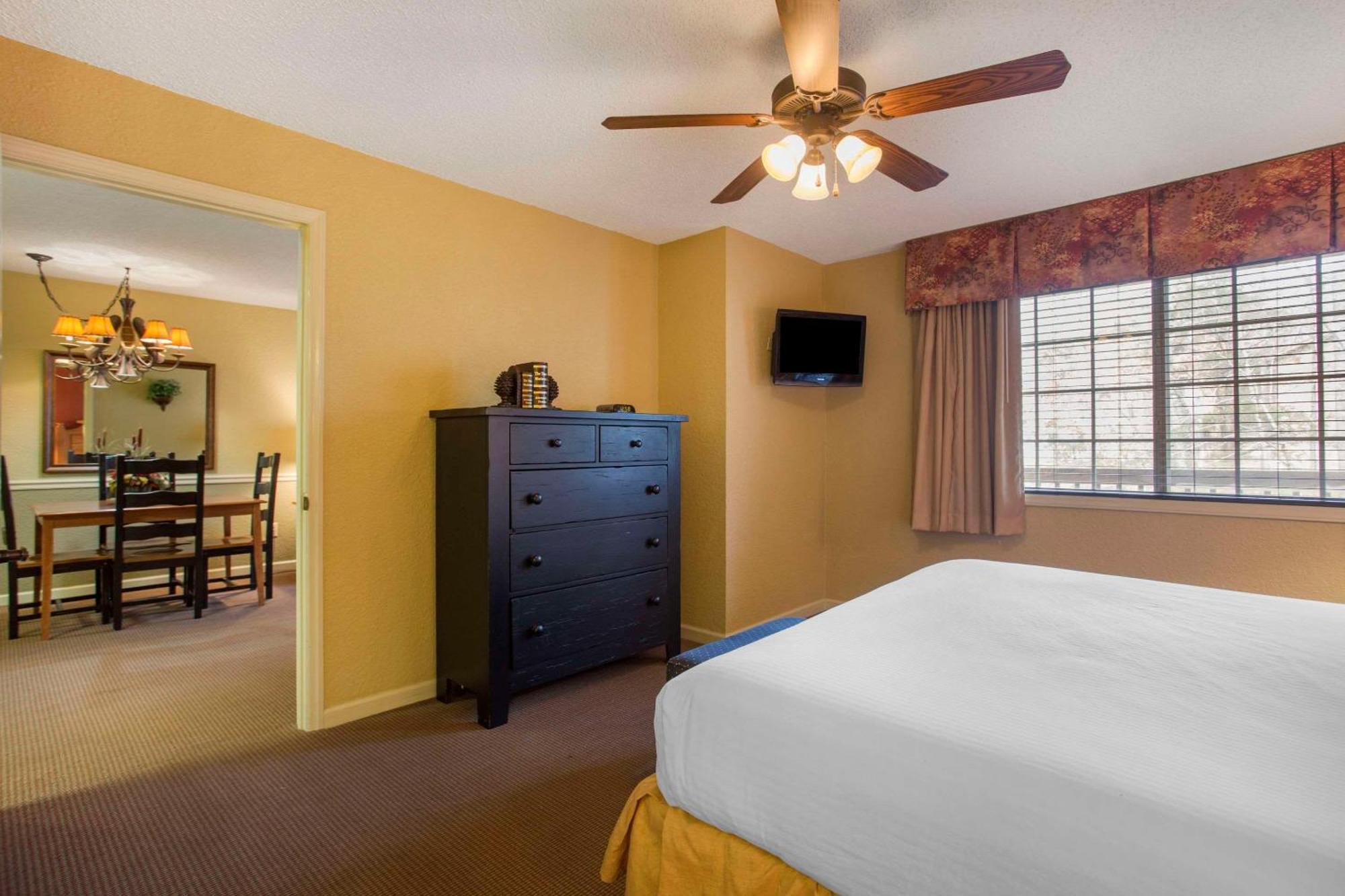 Bluegreen Vacations Blue Ridge Village, An Ascend Hotel