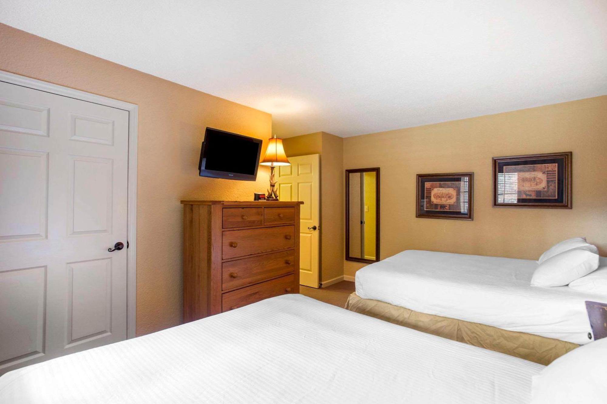 Bluegreen Vacations Blue Ridge Village, An Ascend Hotel 3*